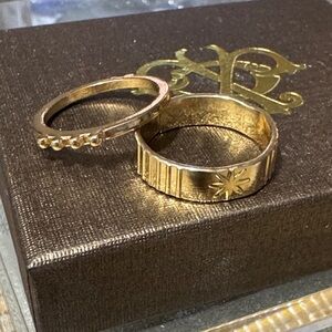 Gold Band Stack Ring with Star size 6
